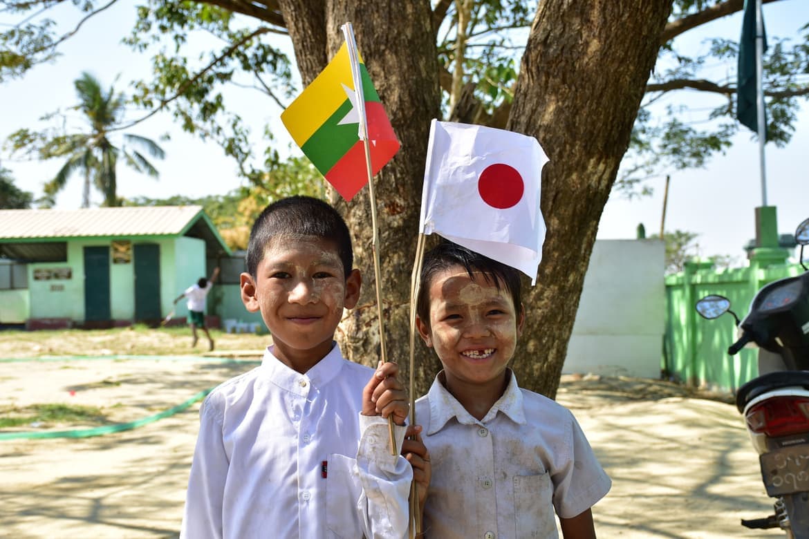 ミャンマー子供